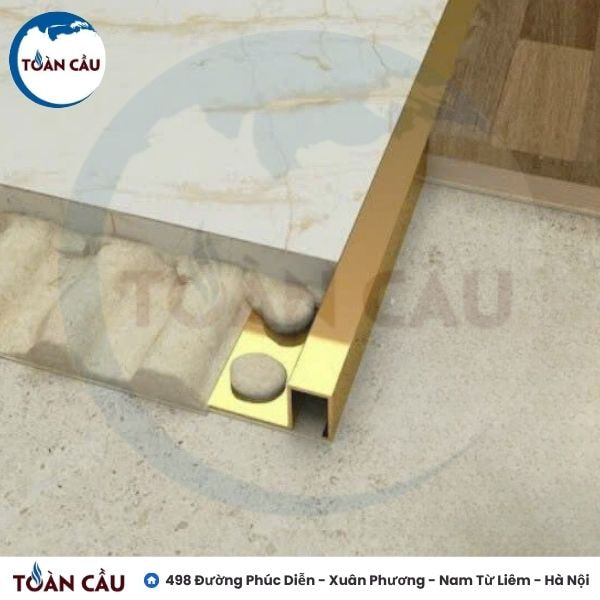Ứng dụng Nẹp góc ngoài bo vuông YV10