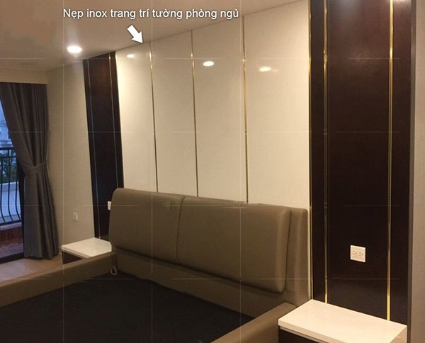 nẹp inox trang trí tưởng phòng ngủ