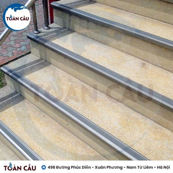 Cách chọn nẹp trang trí cầu thang phù hợp với phong cách nội thất
